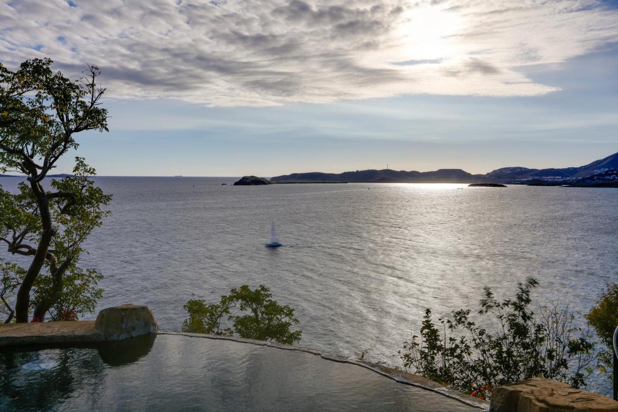 Villa Sea La Vie - Waterfront St Thomas Escape With Pool Nazareth Esterno foto